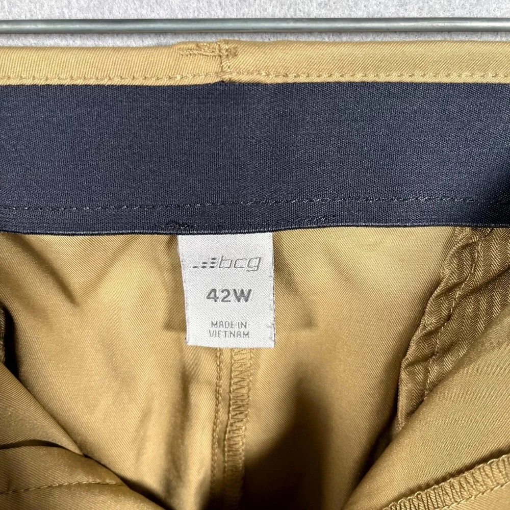 BCG Performance Chino Shorts Mens 42 Brown Stretch Athletic Flat Front Casual‎